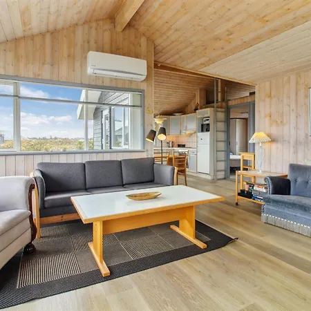 Vakantiehuis Dorit - 100m From The Sea By Interhome