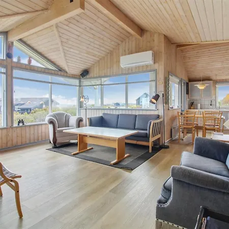 Vakantiehuis Dorit - 100m From The Sea By Interhome